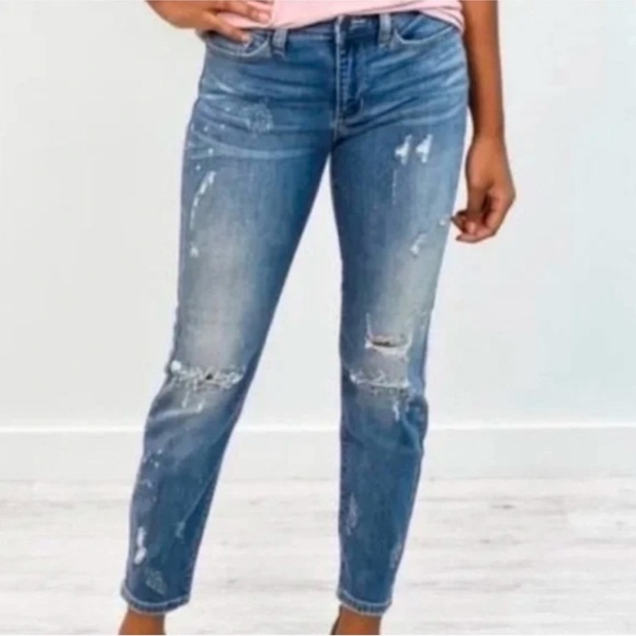 Judy Blue Relaxed Fit Distressed Jeans - Picture 1 of 8